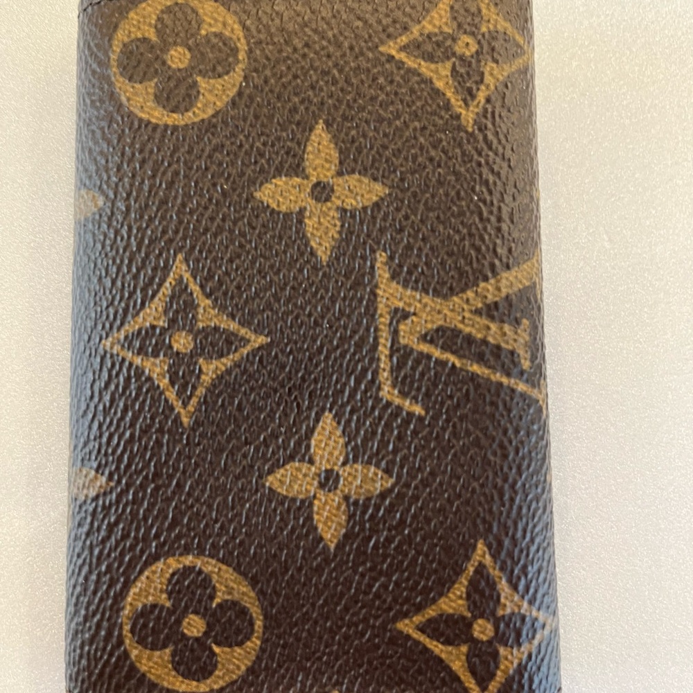 Louis Vuitton Multicles Key Case - Picture 6 of 8